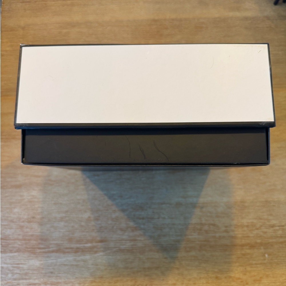 White Box - Picture 2 of 2